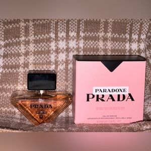 Prada paradoxe perfume